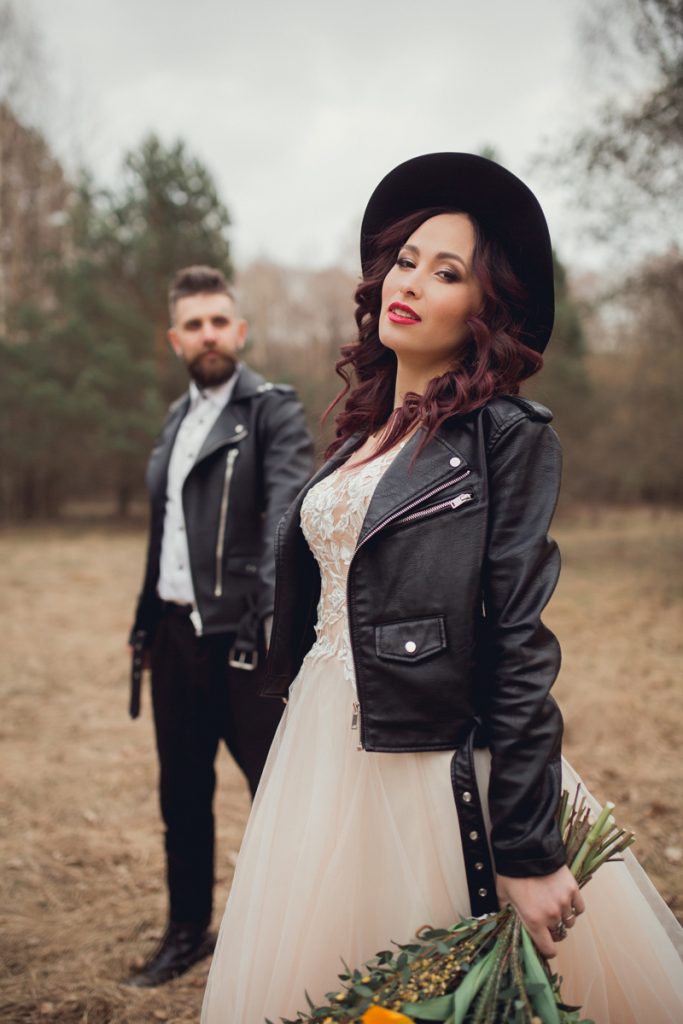 Невеста в шляпе, осень, Лида