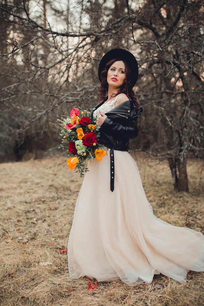 Невеста в шляпе, осень, Лида