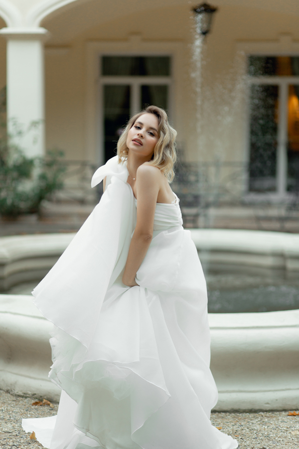 Свадебная фотография в Минске, невеста, пара красивая, красивое свадебное платье, усвадьба для свадьбы Фотограф Егор Ганевич Минск