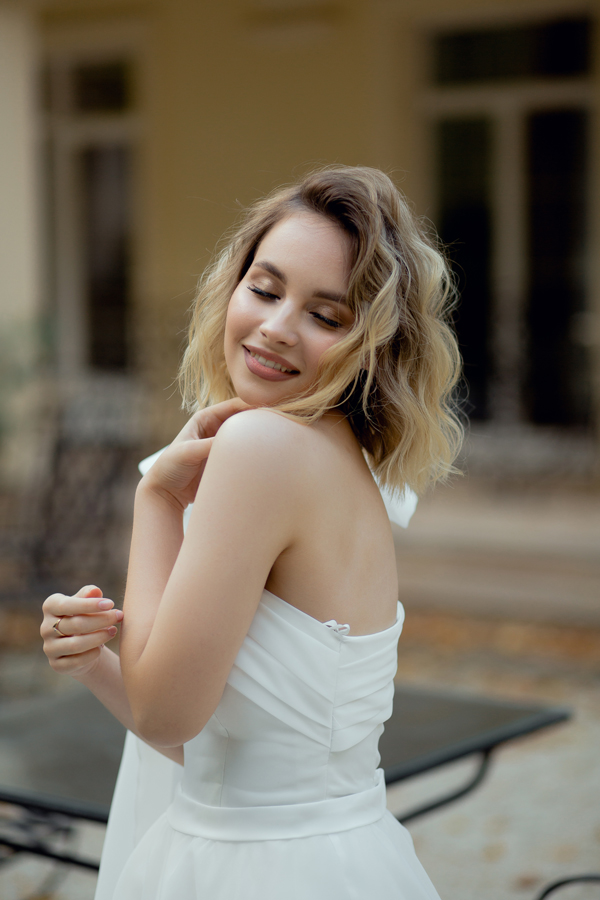 Свадебная фотография в Минске, невеста, пара красивая, красивое свадебное платье, усвадьба для свадьбы