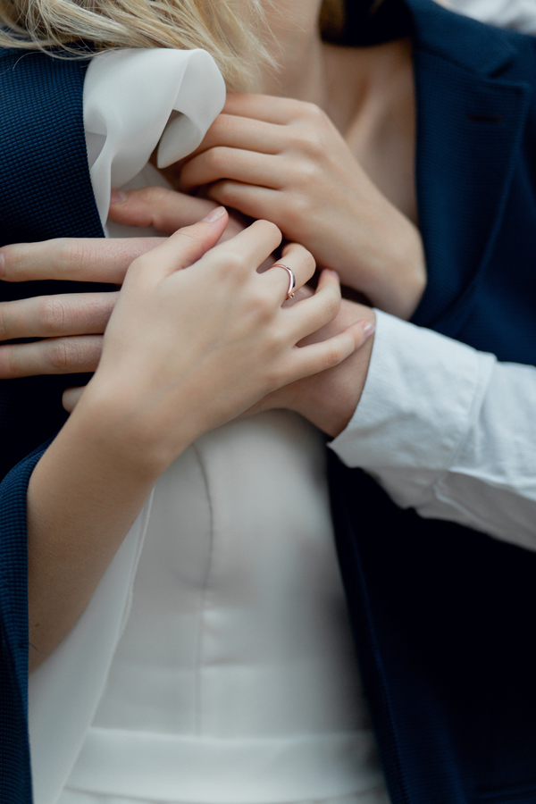 Свадебная фотография в Минске, невеста, пара красивая, красивое свадебное платье, усвадьба для свадьбы Фотограф Егор Ганевич Минск