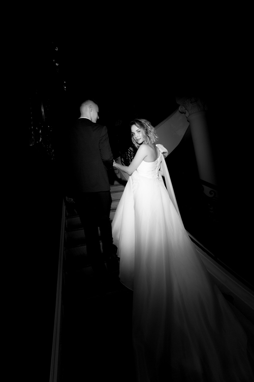 Свадебная фотография в Минске, невеста, пара красивая, красивое свадебное платье, усвадьба для свадьбы Фотограф Егор Ганевич Минск