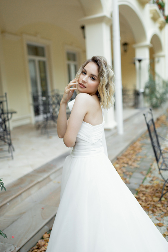 Свадебная фотография в Минске, невеста, пара красивая, красивое свадебное платье, усвадьба для свадьбы