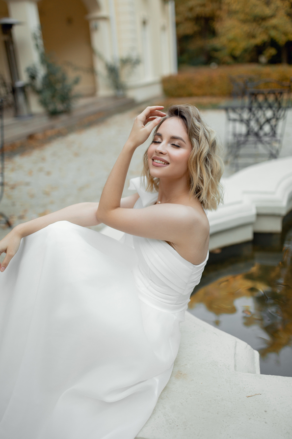 Свадебная фотография в Минске, невеста, пара красивая, красивое свадебное платье, усвадьба для свадьбы